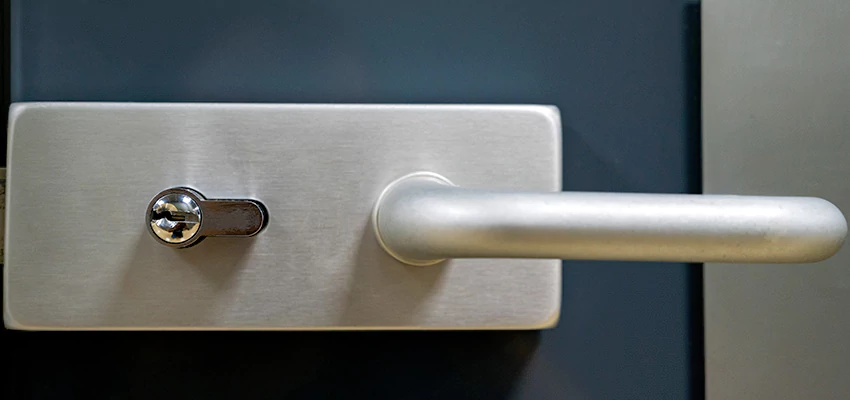 Change Patio Door Locks in Gridley, California